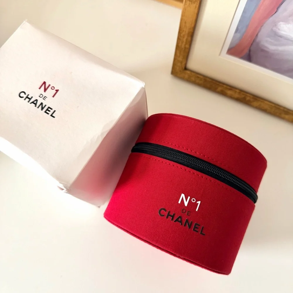 Chanel N1 Red Zip Cosmetic‎ Case